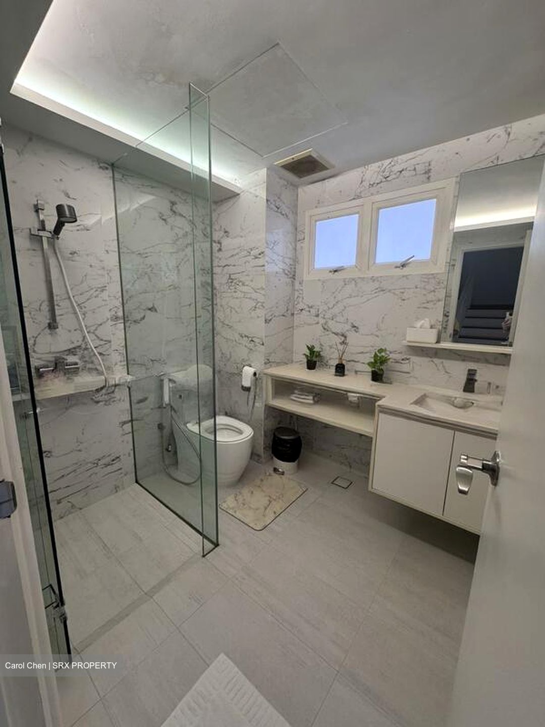 Kew Residencia (D16), Terrace #523853811